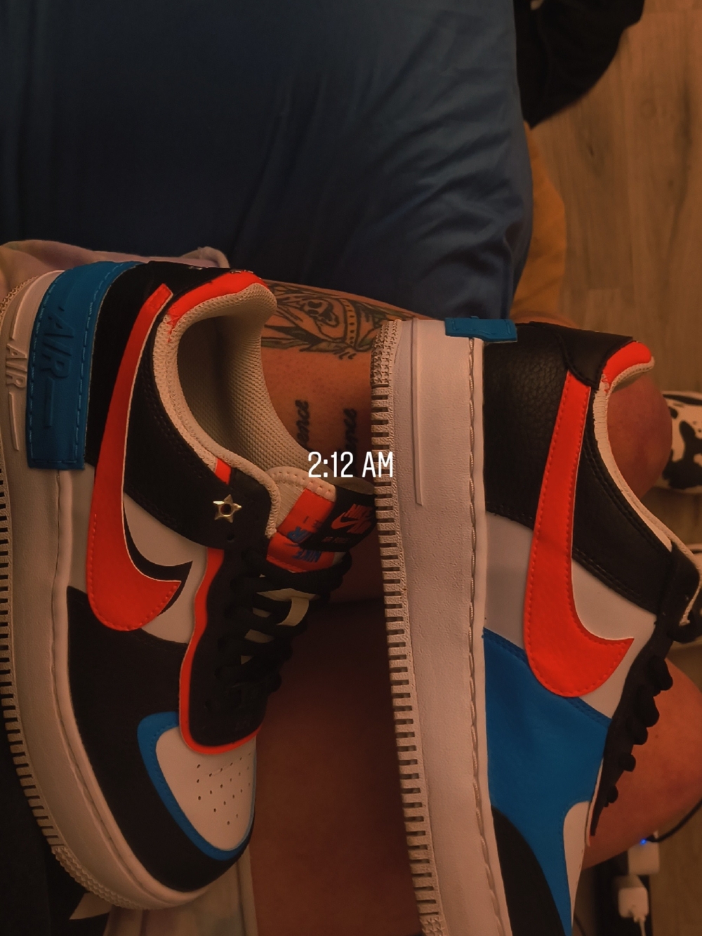 Nike Shadows Coral And bLue